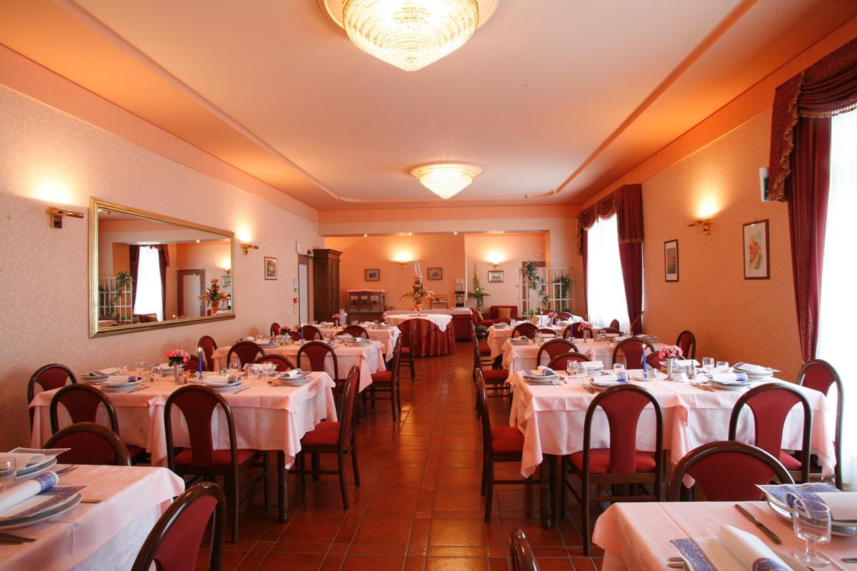 Premeno Hotel Villa Rosy מראה חיצוני תמונה